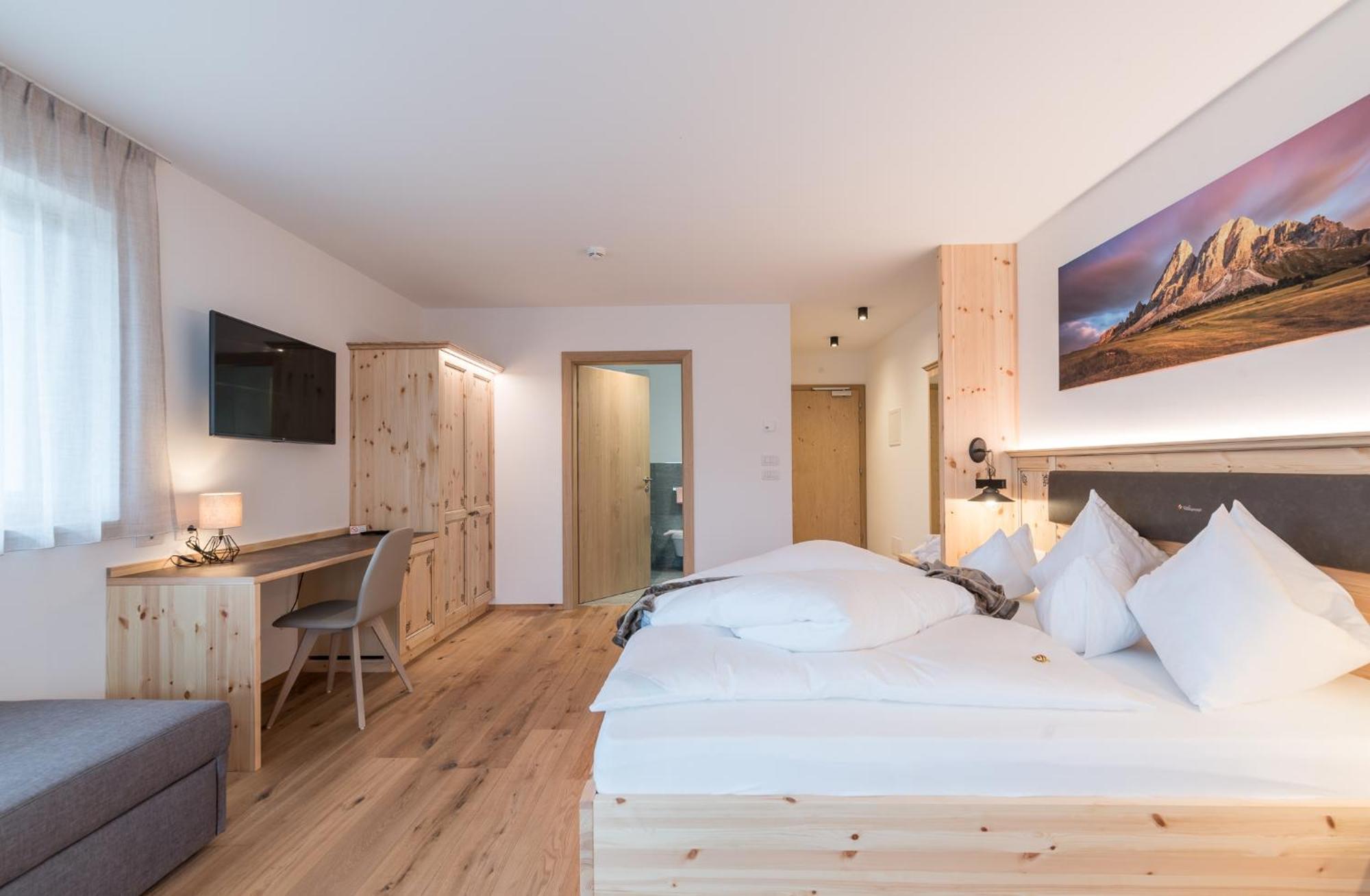 Hotel B&B Feldmessner Brunico Bagian luar foto